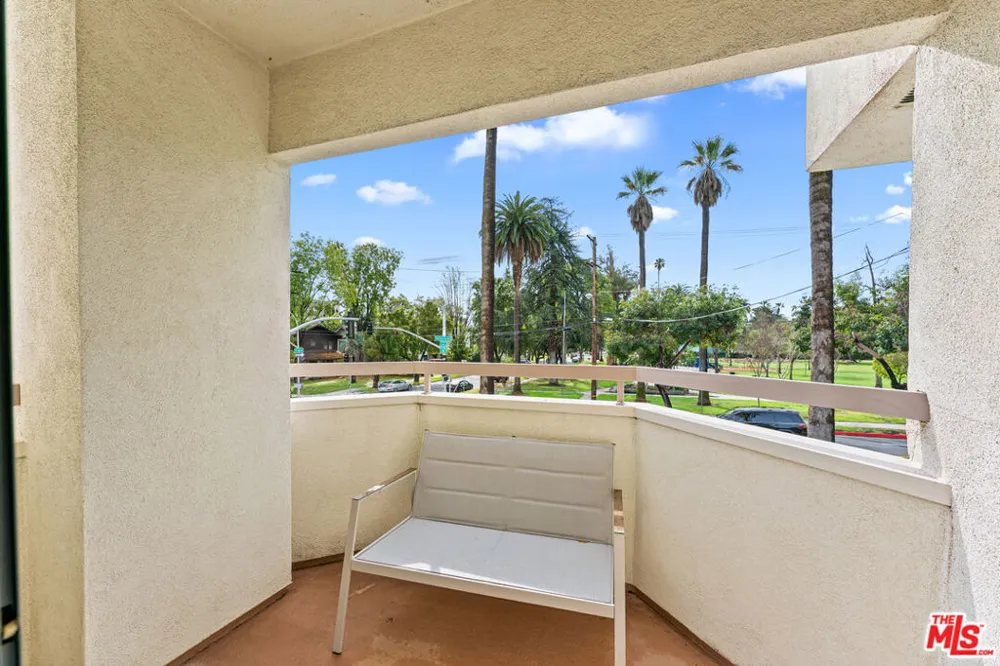 265 W California Boulevard #1 Pasadena, CA 91105