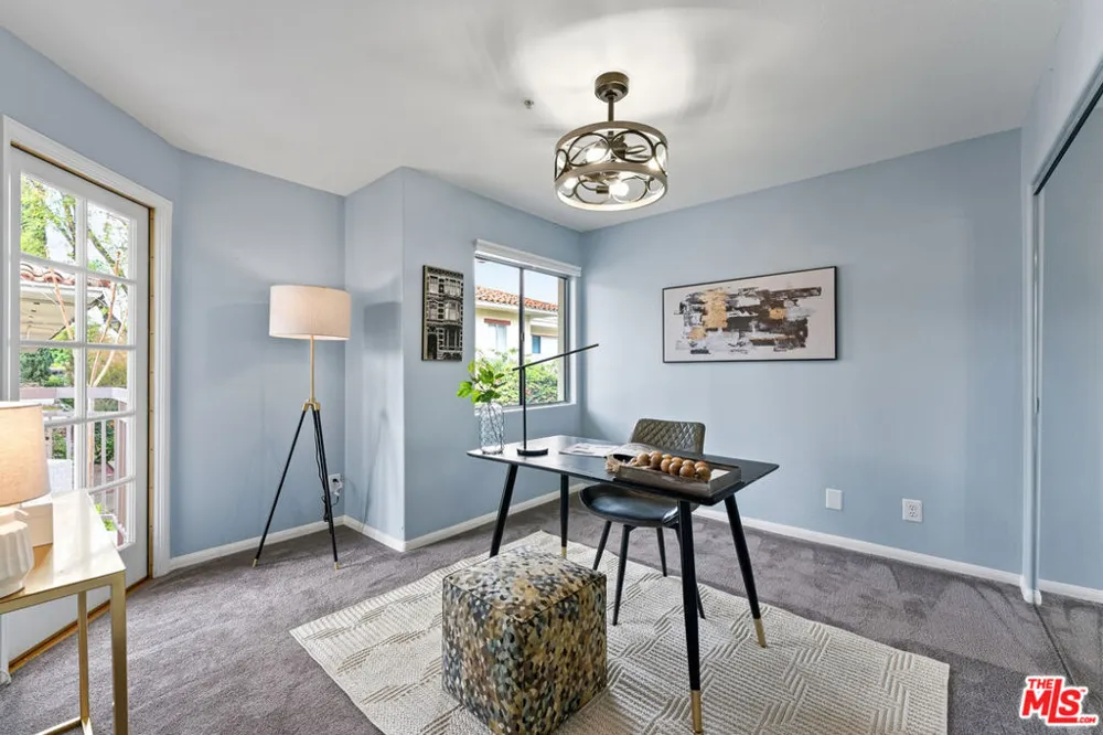 265 W California Boulevard #1 Pasadena, CA 91105