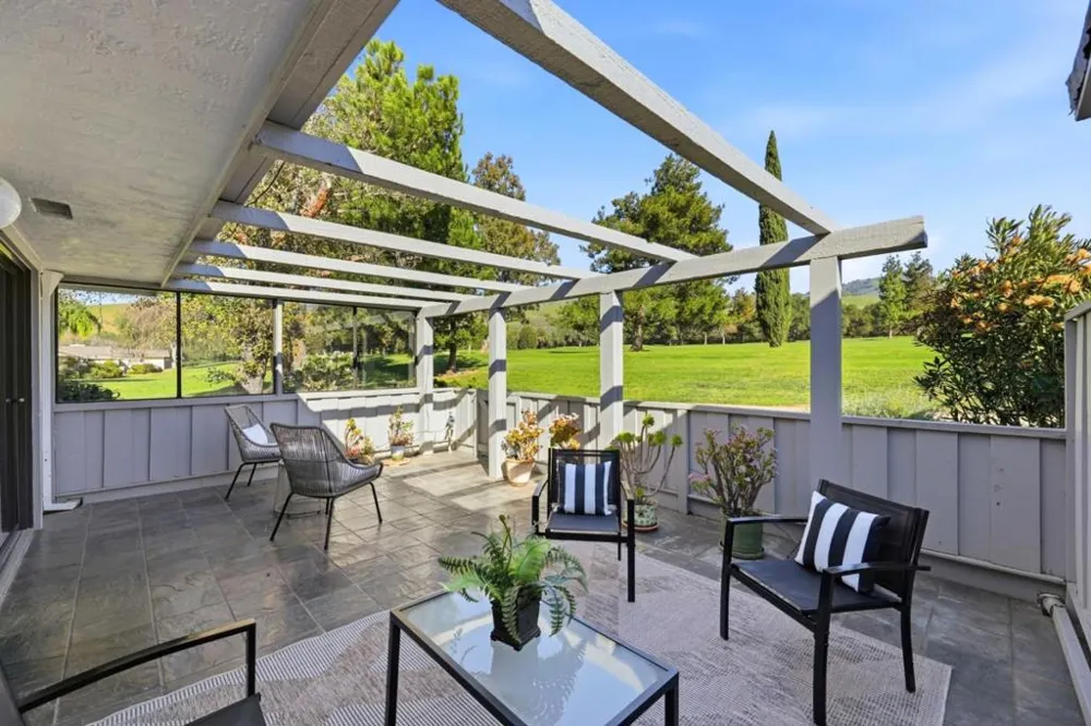 5081 Cribari Blfs San Jose, CA 95135