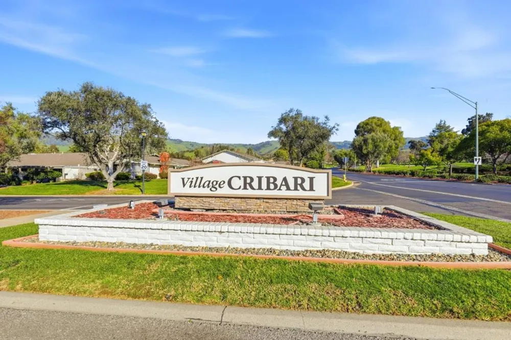5081 Cribari Blfs San Jose, CA 95135