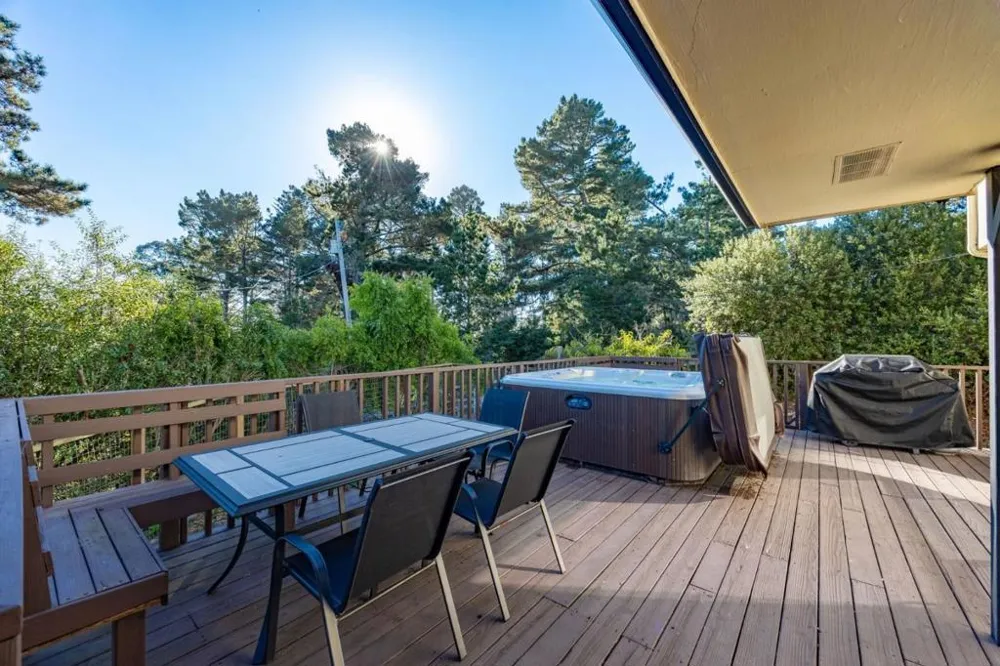 1790 Sunshine Valley Road Moss Beach, CA 94038