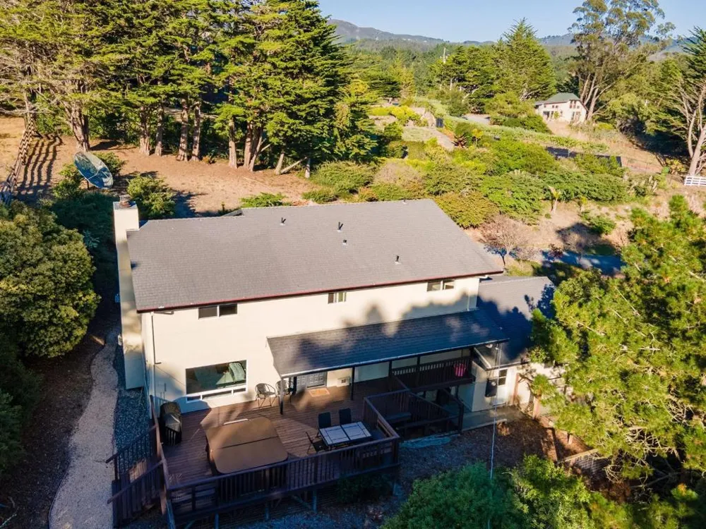 1790 Sunshine Valley Road Moss Beach, CA 94038