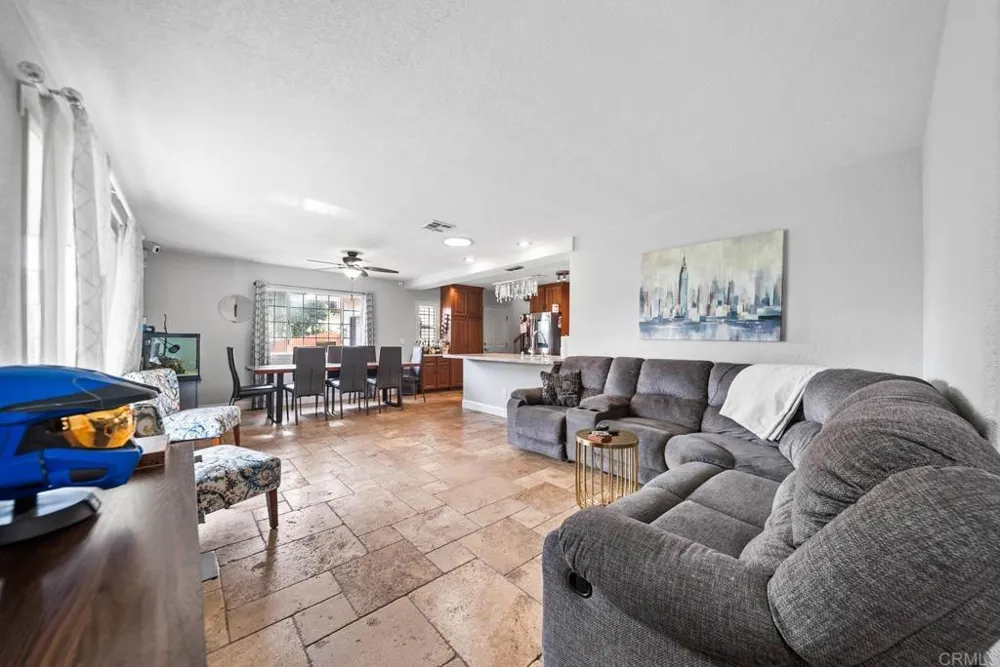 10820 Dutton Drive La Mesa, CA 91941