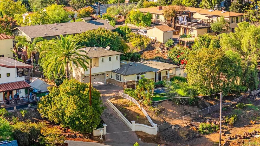 10820 Dutton Drive La Mesa, CA 91941