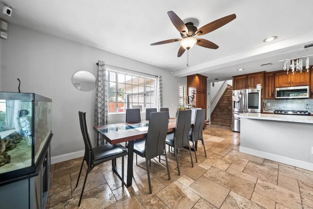 10820 Dutton Drive La Mesa, CA 91941