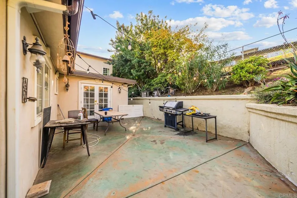 10820 Dutton Drive La Mesa, CA 91941