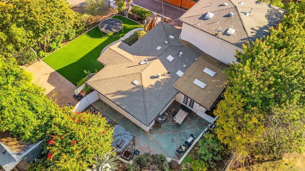 10820 Dutton Drive La Mesa, CA 91941
