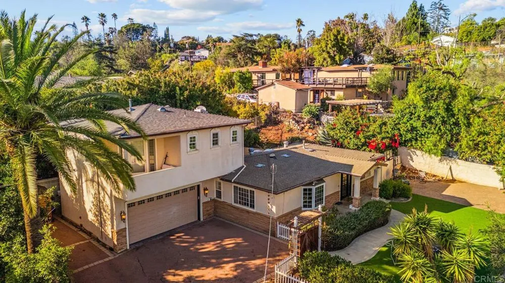 10820 Dutton Drive La Mesa, CA 91941
