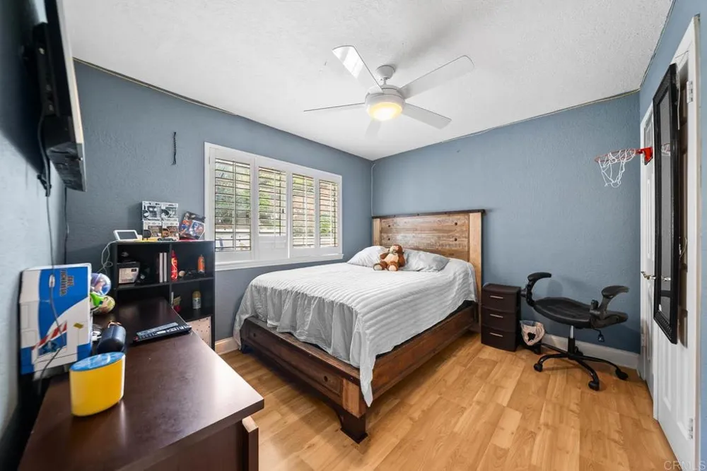 10820 Dutton Drive La Mesa, CA 91941