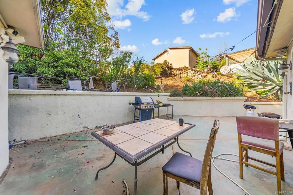 10820 Dutton Drive La Mesa, CA 91941