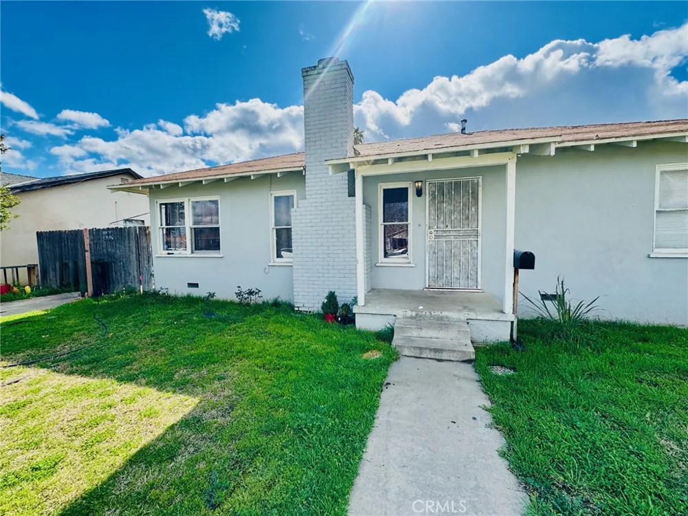 1807 Shamrock Bakersfield, CA 93304