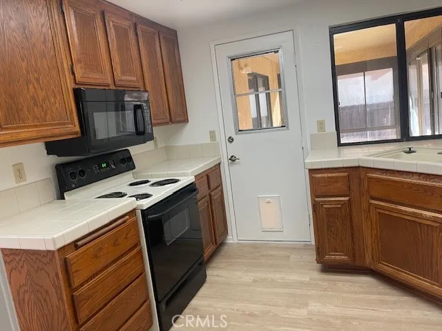 743 VIA LINDA DRIVE Hemet, CA 92545