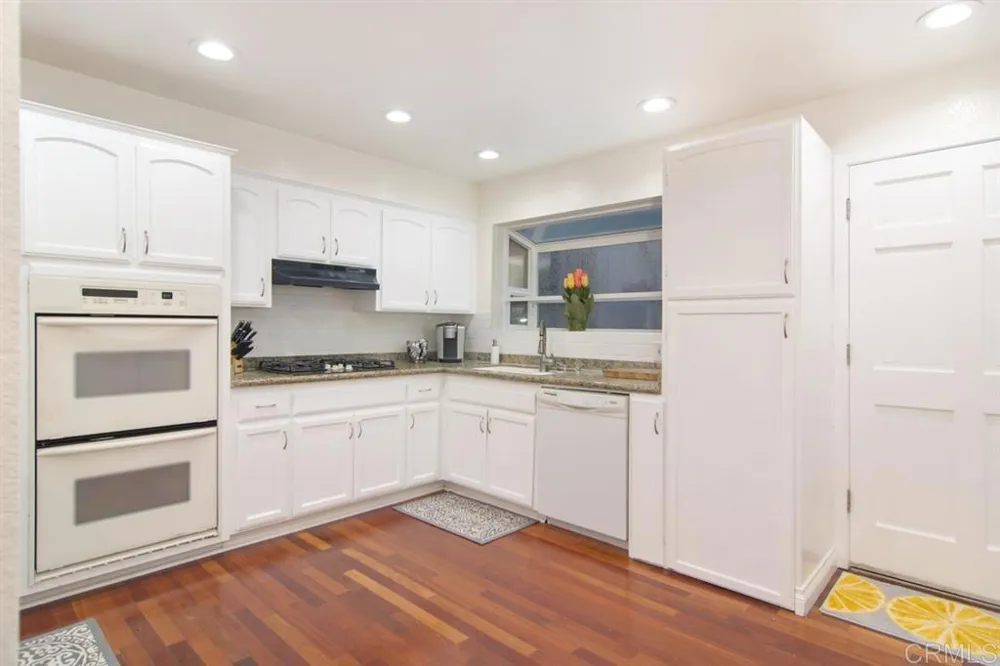942 D AVENUE #A Coronado, CA 92118