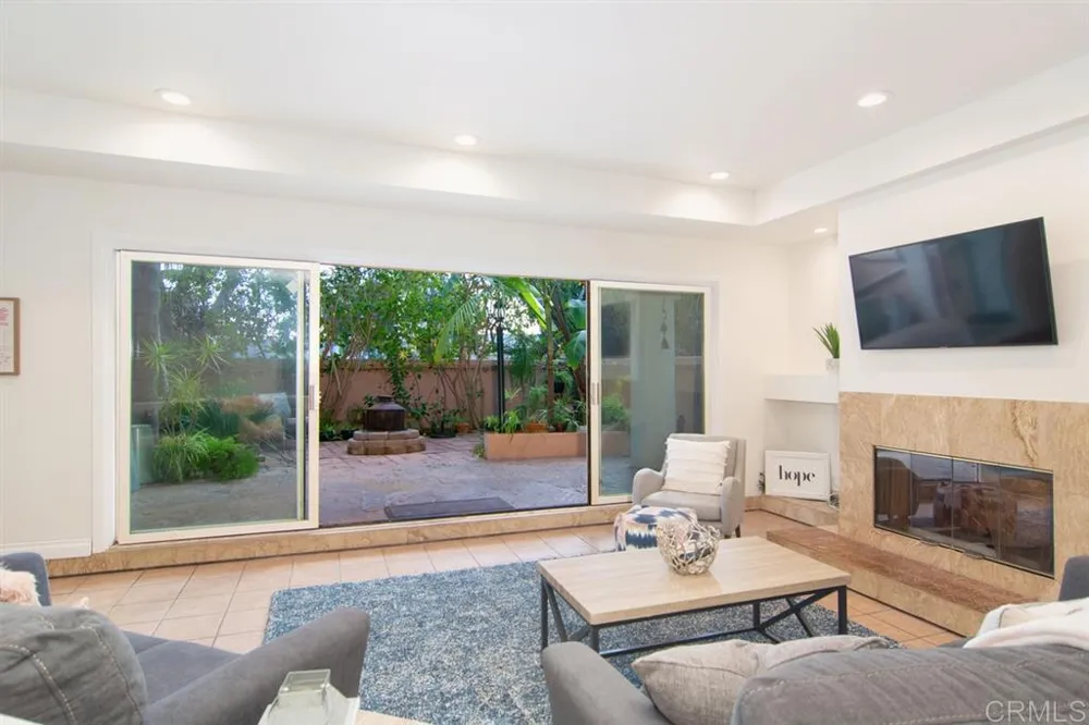 942 D AVENUE #A Coronado, CA 92118