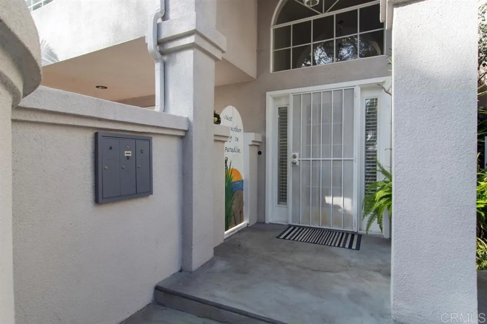 942 D AVENUE #A Coronado, CA 92118