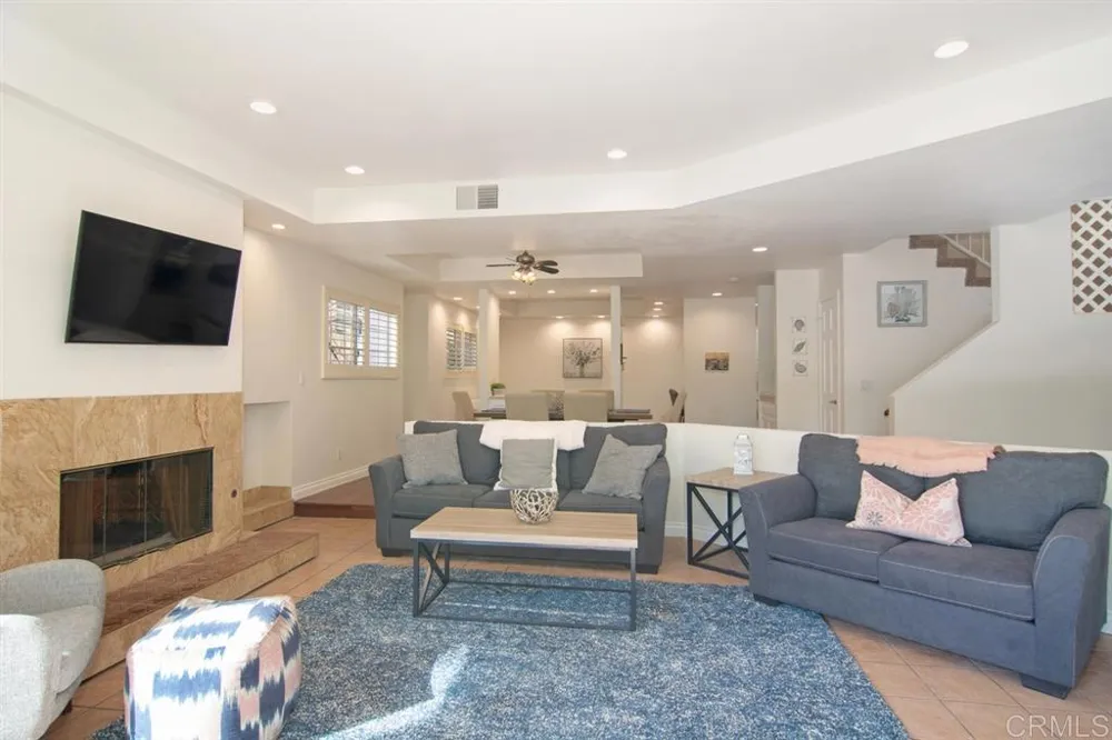 942 D AVENUE #A Coronado, CA 92118