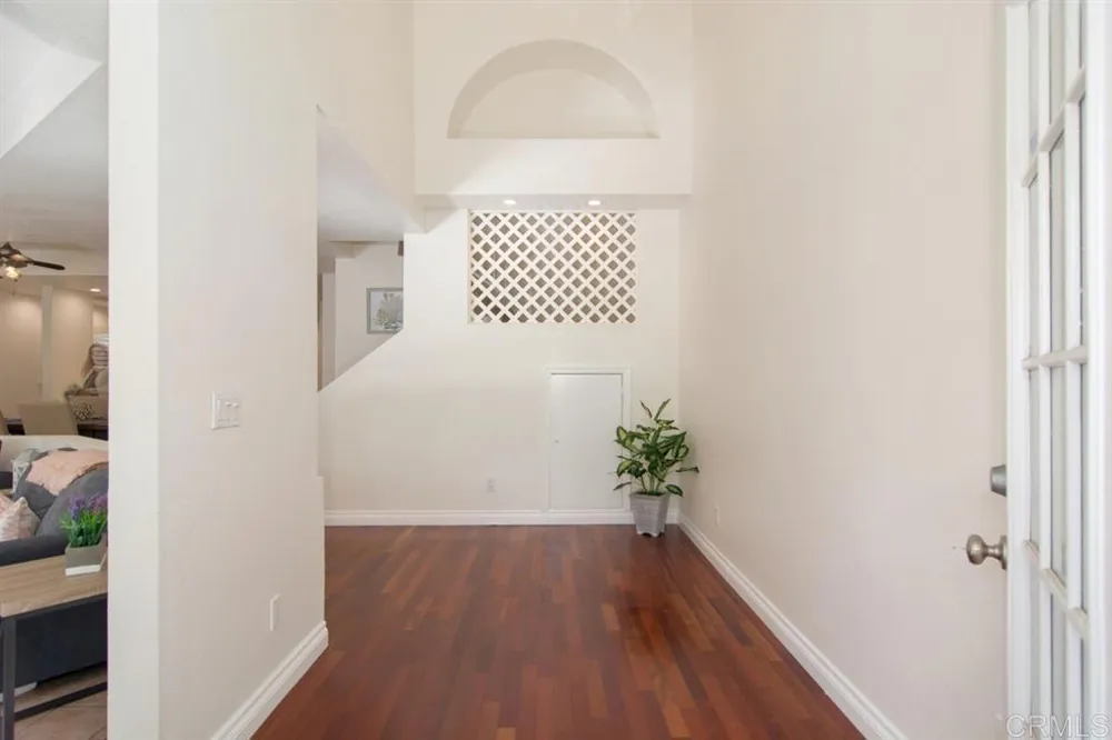 942 D AVENUE #A Coronado, CA 92118