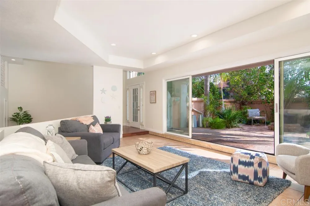 942 D AVENUE #A Coronado, CA 92118