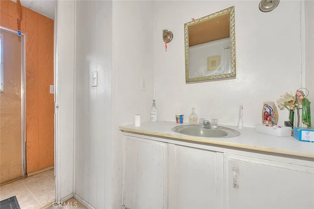 29570 13 th Street Nuevo, CA 92567