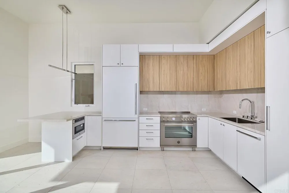 3903 Haines San Diego, CA 92109