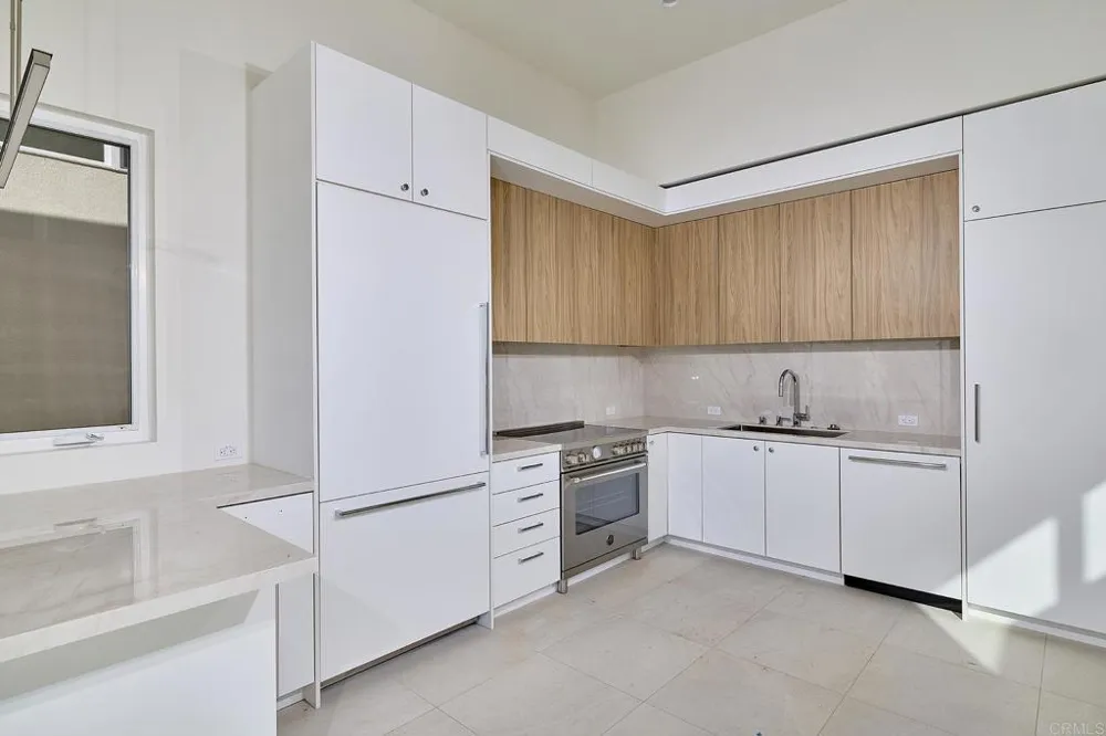 3903 Haines San Diego, CA 92109