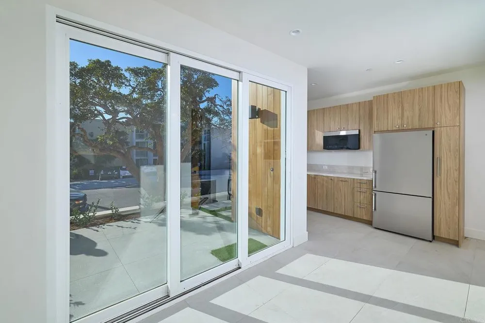 3903 Haines San Diego, CA 92109