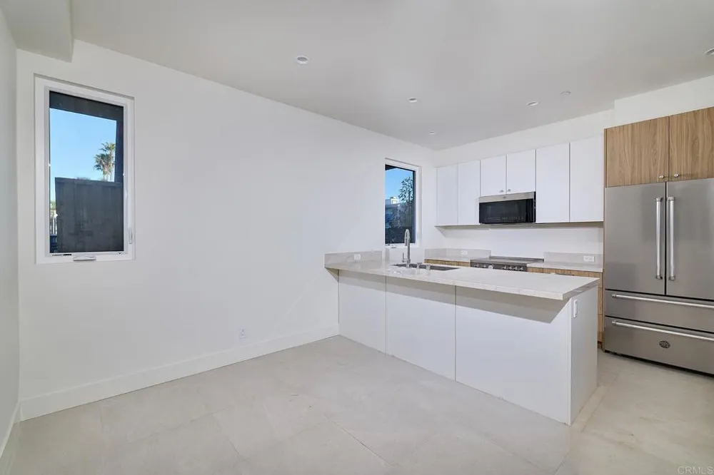 3903 Haines San Diego, CA 92109