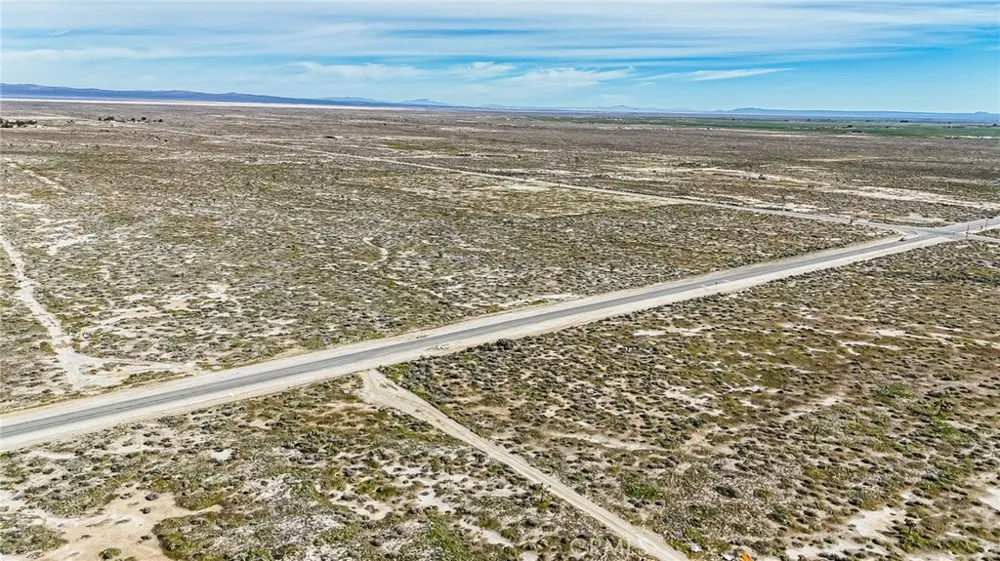 2895 E Avenue G Roosevelt, CA 93535