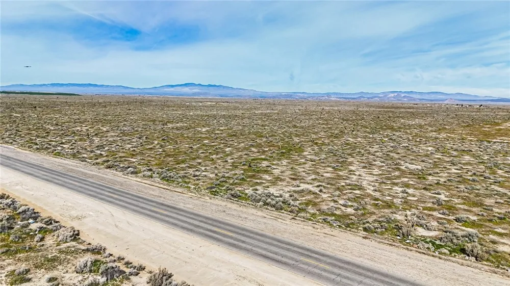 2895 E Avenue G Roosevelt, CA 93535