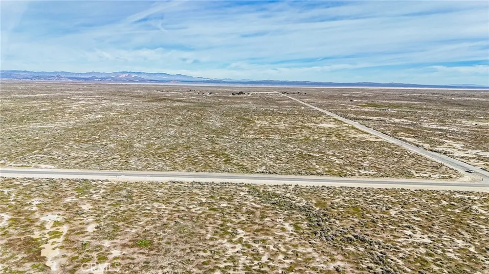 2895 E Avenue G Roosevelt, CA 93535
