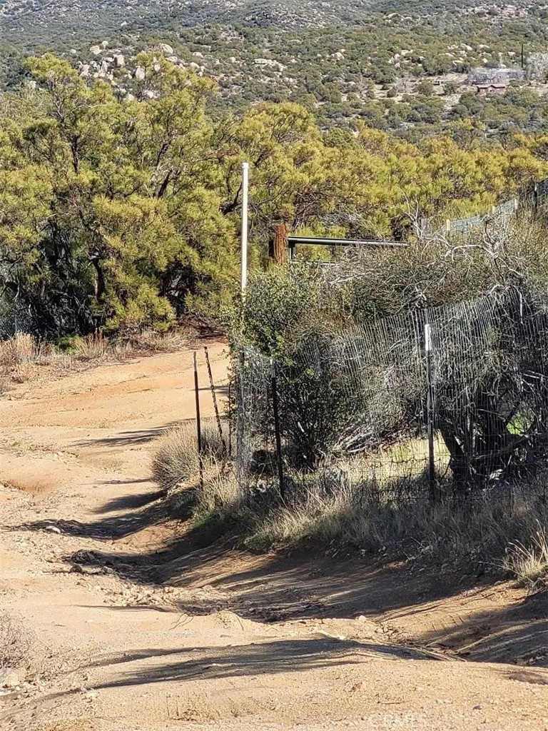 Trails End Anza, CA 92539