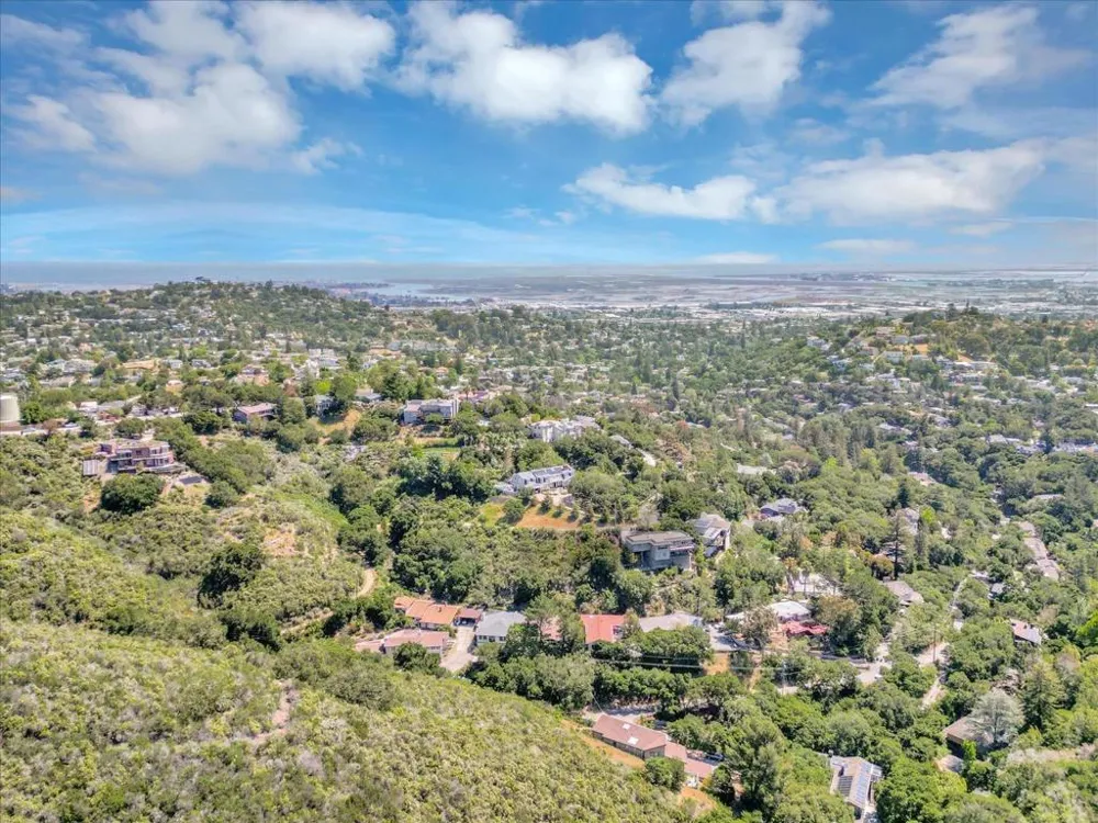 Devonshire Boulevard San Carlos, CA 94070