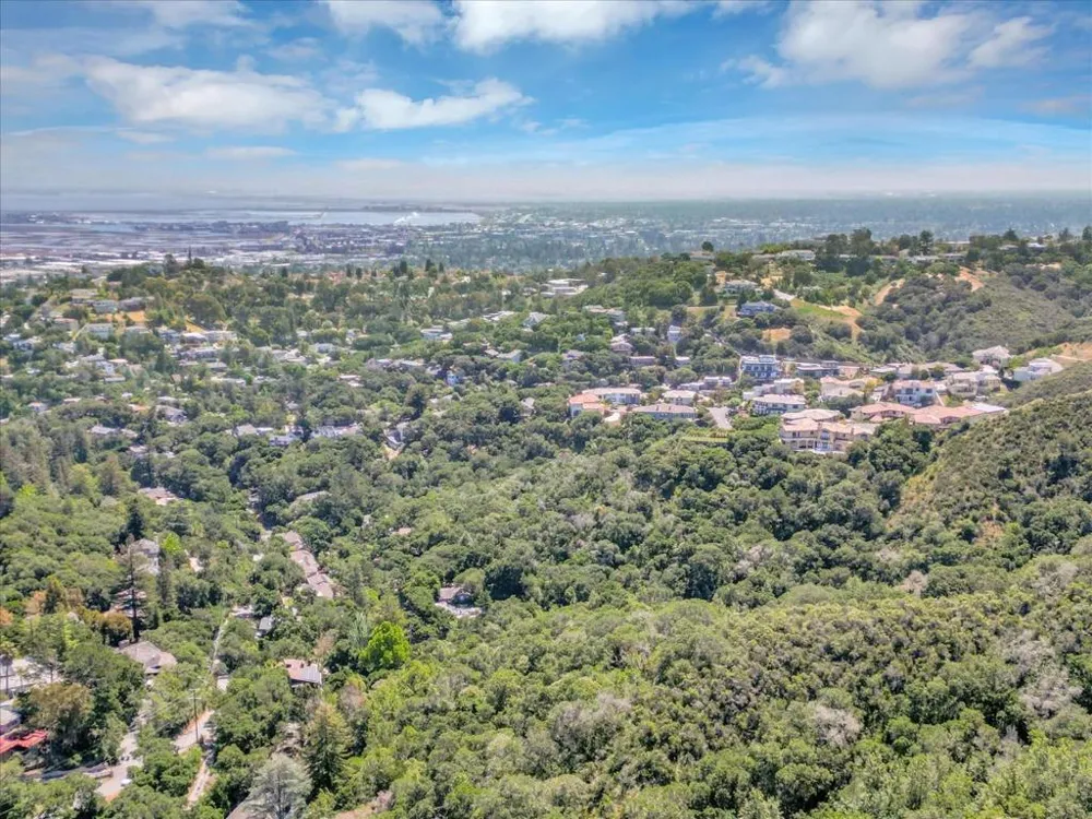 Devonshire Boulevard San Carlos, CA 94070