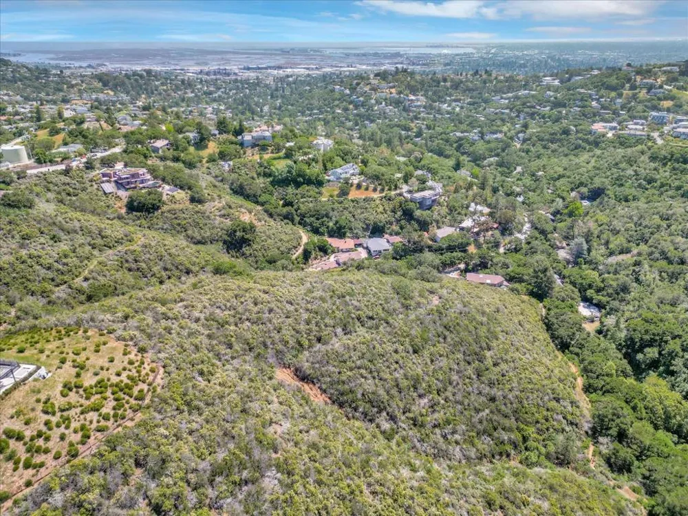Devonshire Boulevard San Carlos, CA 94070