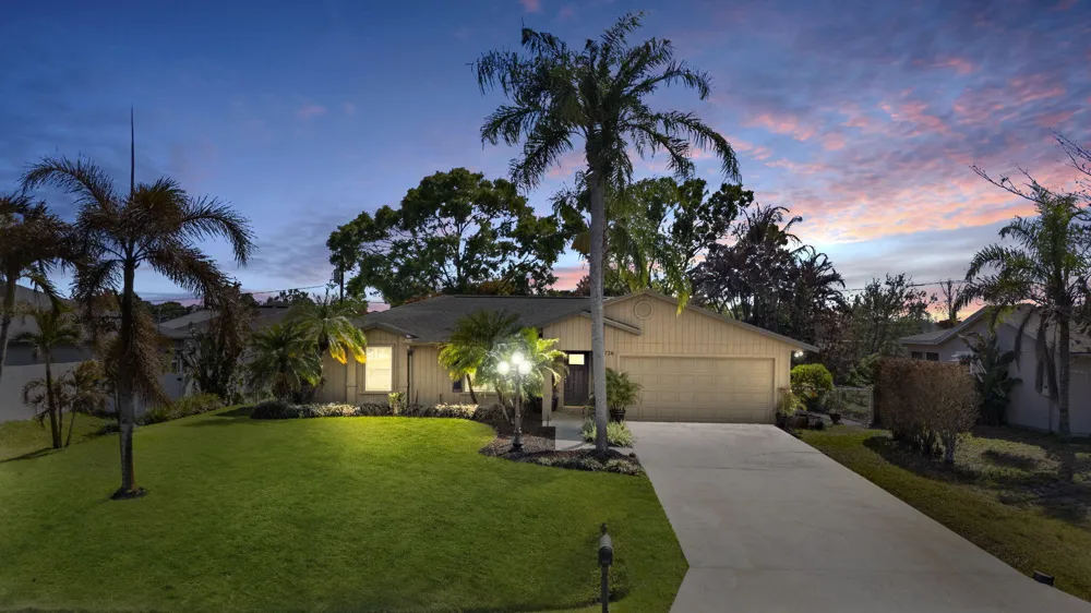 726 NW Placid Avenue