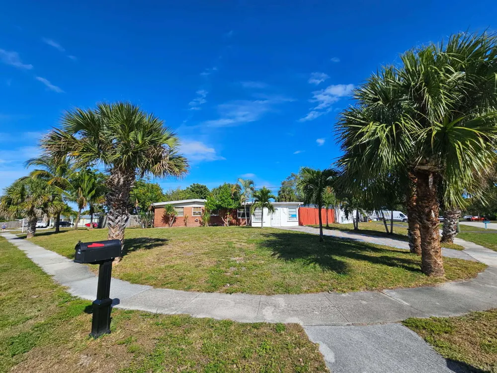 12212 Acapulco Avenue