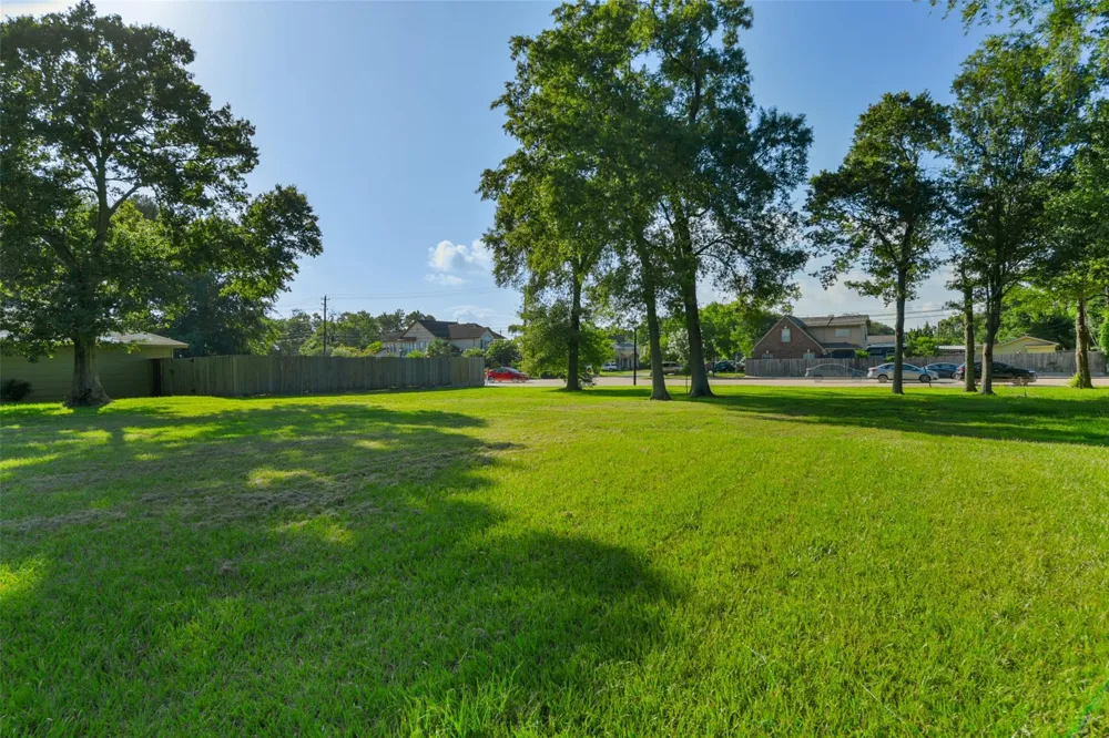 105 Mockingbird Lane Seabrook, TX 77586