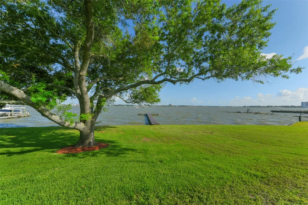 105 Mockingbird Lane Seabrook, TX 77586