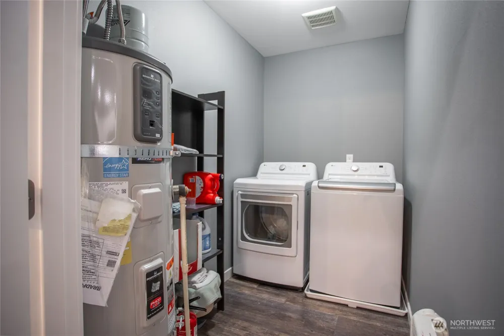 2915 Jackson Highway #D Chehalis, WA 98532