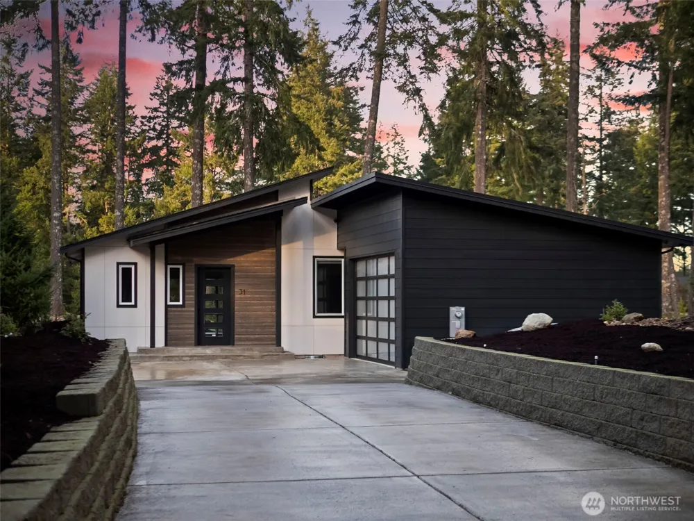 31 E Westwood Lane E Union, WA 98592