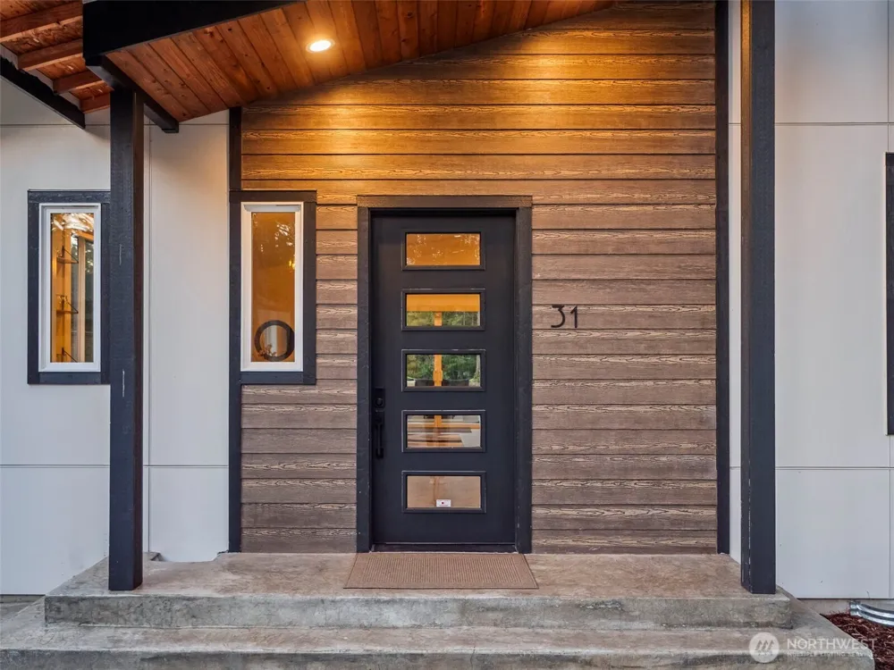 31 E Westwood Lane E Union, WA 98592