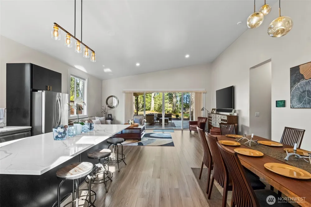 31 E Westwood Lane E Union, WA 98592