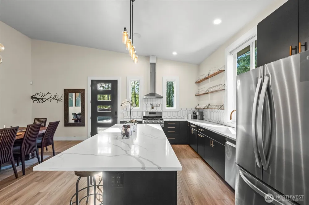 31 E Westwood Lane E Union, WA 98592