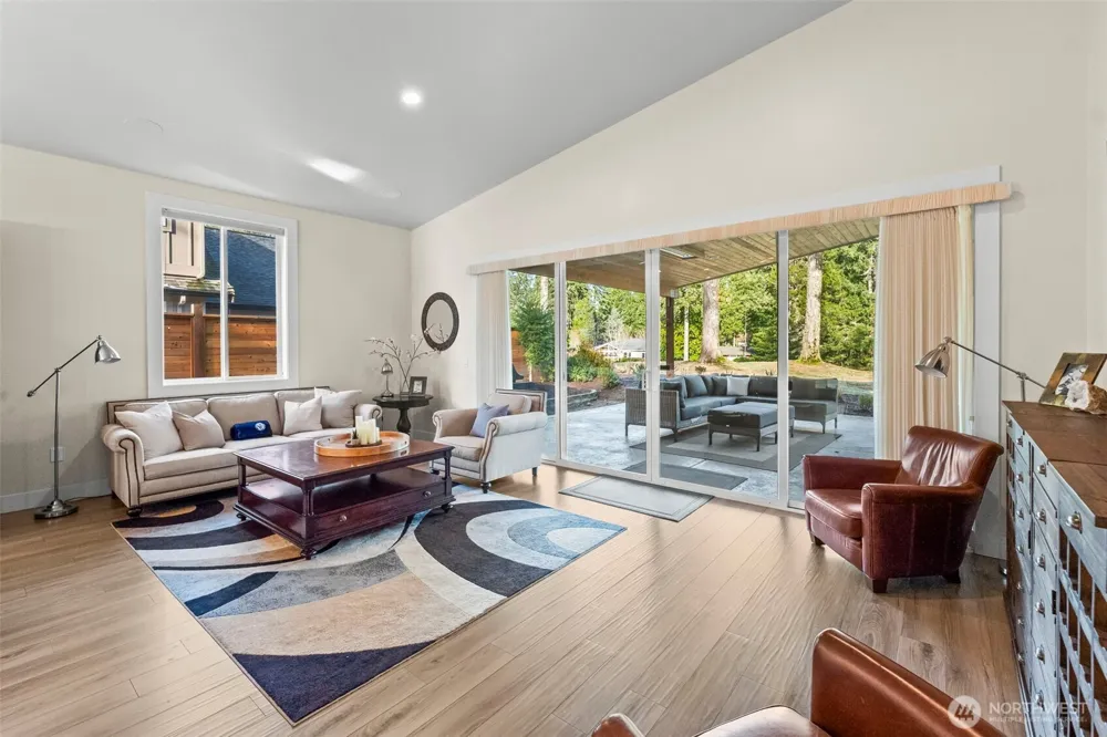 31 E Westwood Lane E Union, WA 98592