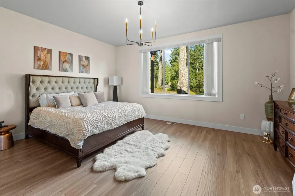 31 E Westwood Lane E Union, WA 98592