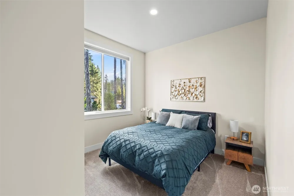 31 E Westwood Lane E Union, WA 98592