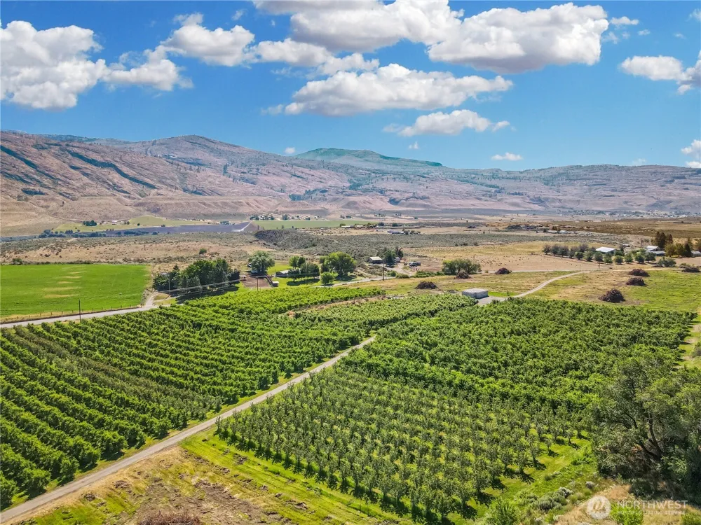 223 Old Riverside HWY Omak, WA 98841