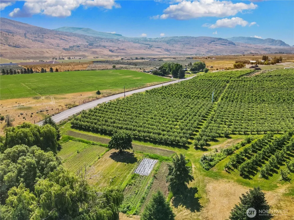 223 Old Riverside HWY Omak, WA 98841