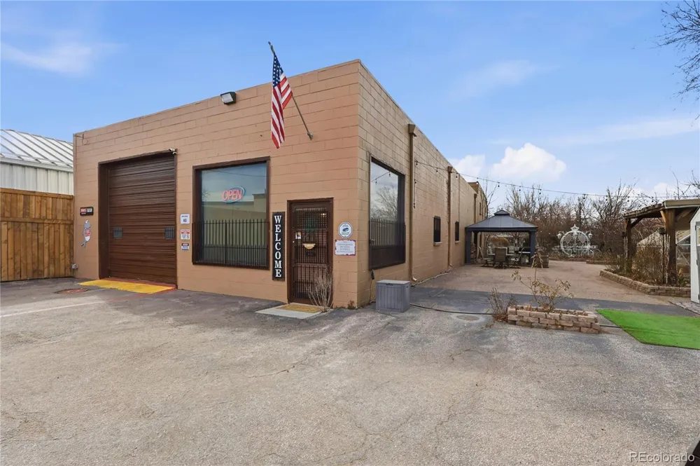 4615 S Santa Fe Drive