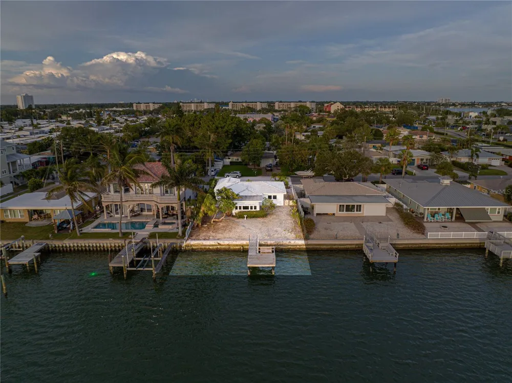 1425 COREY WAY S South Pasadena, FL 33707